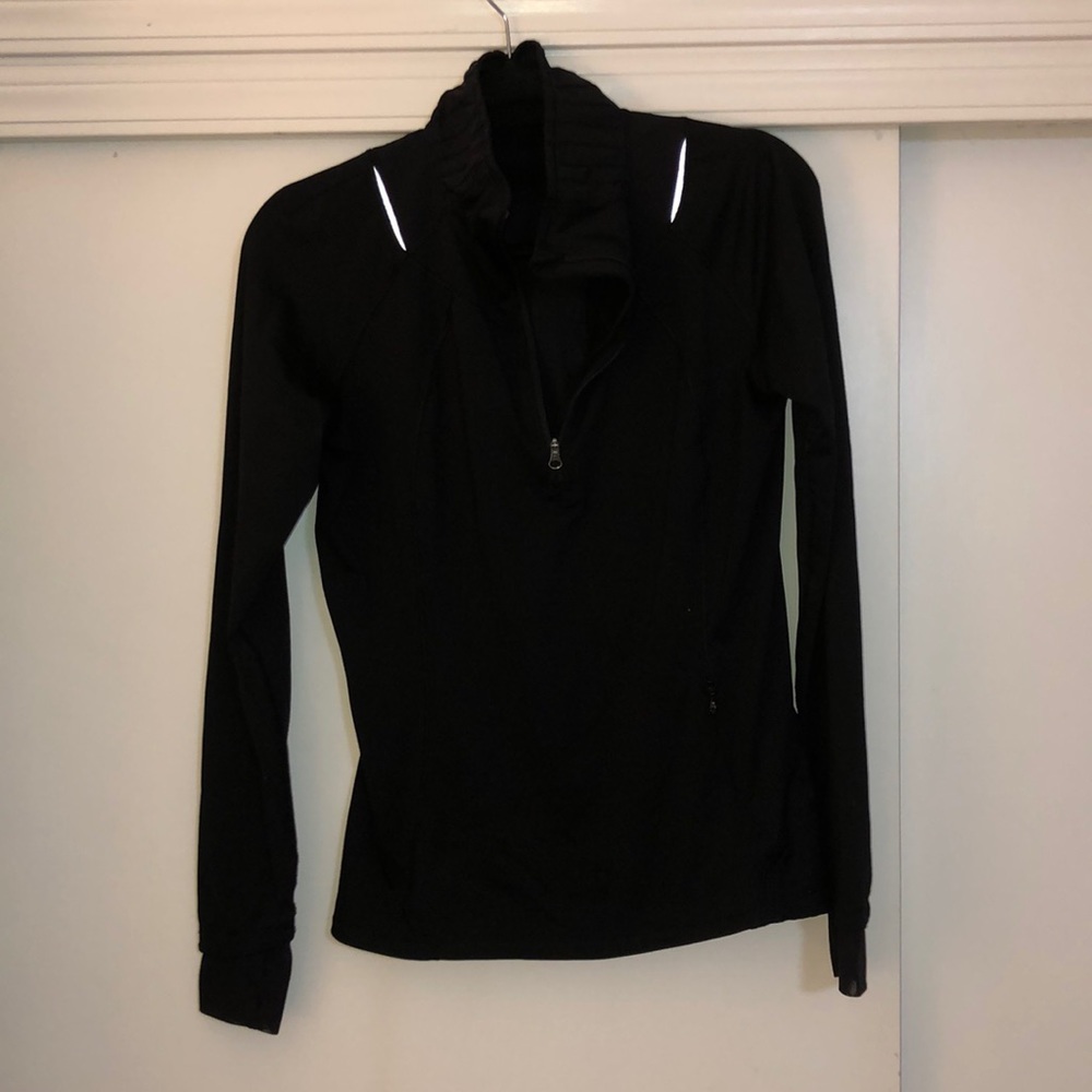 Black Lululemon quarter zip pull over. Size 8
